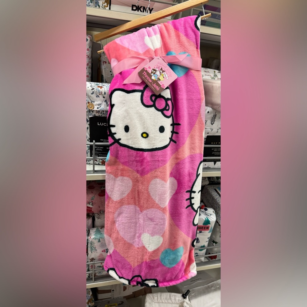 Hello Kitty Valentine's Day Blanket